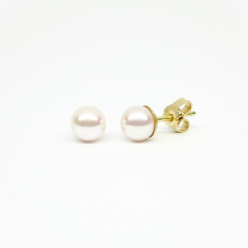 Boucles d'oreilles en or jaune 18kt et perles de culture Akoya blanches ø5,8mm.