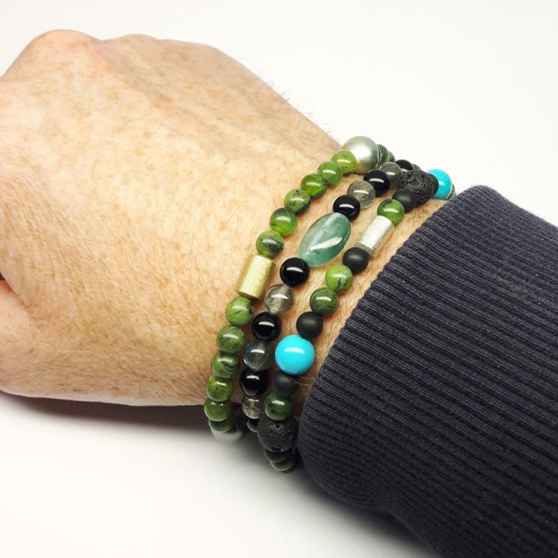 Bracelet en onyx, labradorite, aigue-marine et or jaune 18kt. Pièce unique.