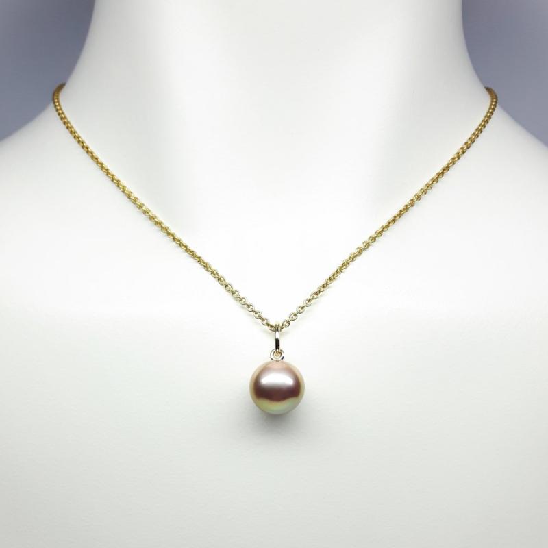 Pendentif en or jaune 18kt et perle d'eau douce Edison Ø12,6mm.